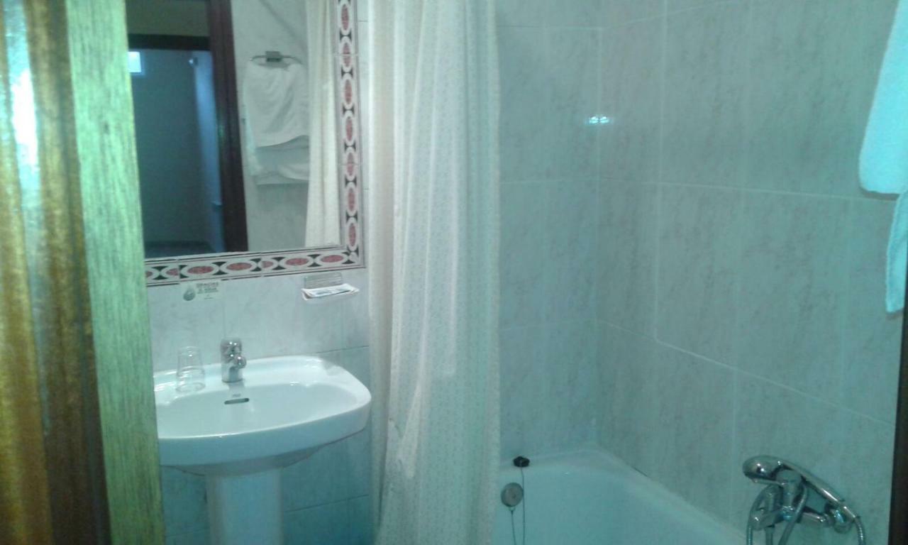 Hostal Ávila Ocaña Esterno foto