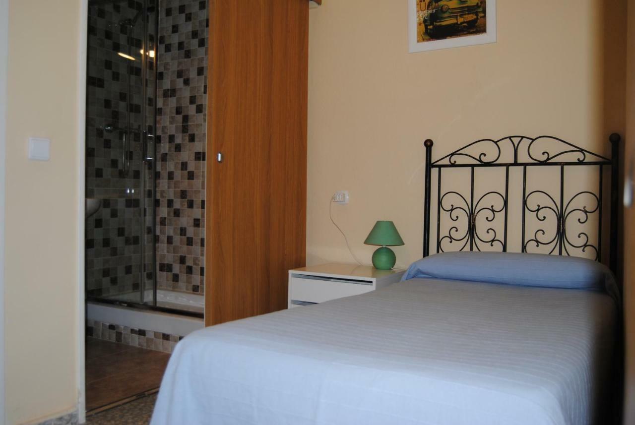 Hostal Ávila Ocaña Esterno foto