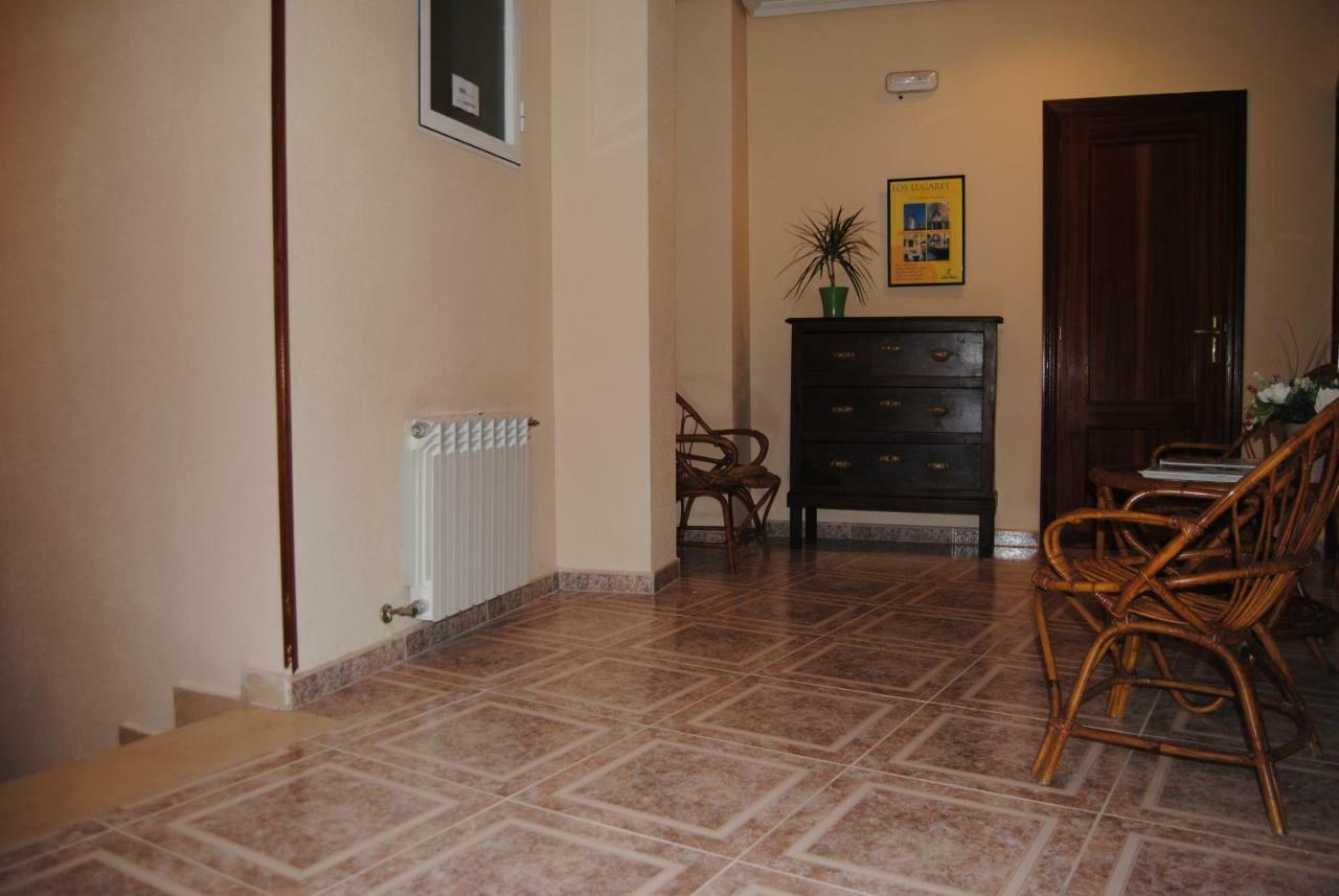 Hostal Ávila Ocaña Esterno foto