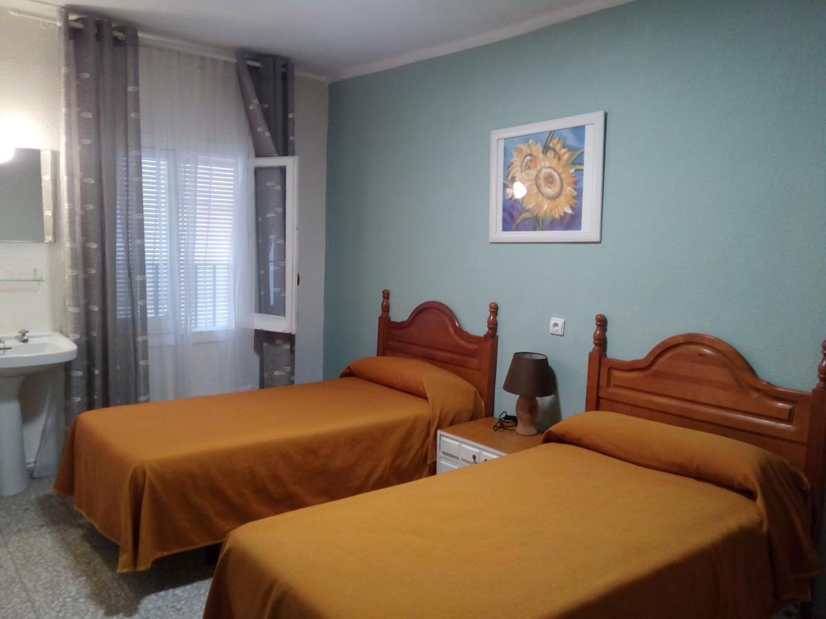 Hostal Ávila Ocaña Esterno foto